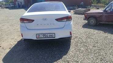 hyundai sonata 2009: Hyundai Sonata: 2018 г., 0.2 л, Автомат, Газ, Седан