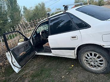 626 ge: Mazda 626: 1990 г., 2.2 л, Механика, Бензин, Седан — 6