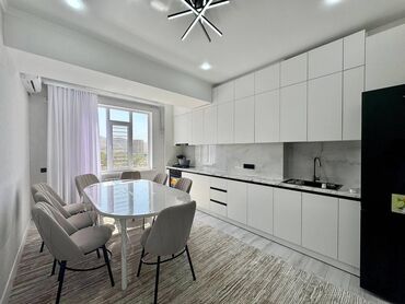 прадайу дом: 3 комнаты, 95 м², Элитка, 2 этаж, Евроремонт