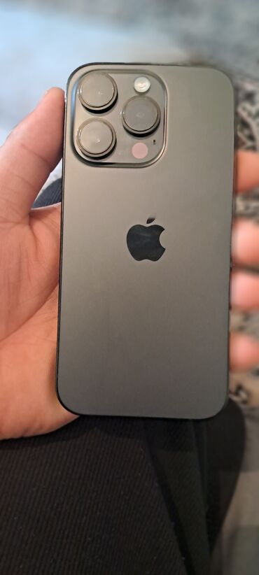 скупка телефон на запчасти: IPhone 14 Pro, Б/у, 256 ГБ, Jet Black, Зарядное устройство, 84 %