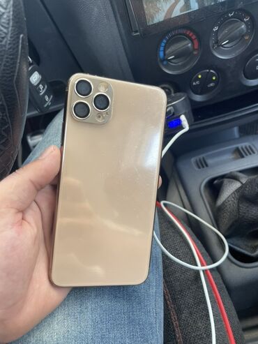 airpods max: IPhone 11 Pro Max, 256 GB, Qızılı, Face ID