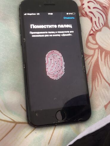 iphone 7: IPhone 7, Б/у, 32 ГБ, Черный, 83 %