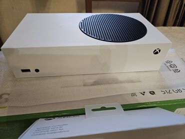 rollu oyun: Xbox ela veziyyetdedir. 2 il bundan önce Amazon saytından sifariş