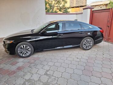 автомобили в рассрочку без первоначального взноса: Honda Accord: 2018 г., 2 л, Гибрид, Седан