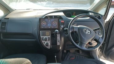 Toyota: Toyota Ractis: 2007 г., 1.5 л, Автомат, Бензин