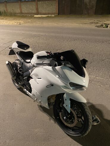 электро матоциклы: Спортбайк Ducati, 420 куб. см, Бензин, Чоңдор үчүн, Колдонулган