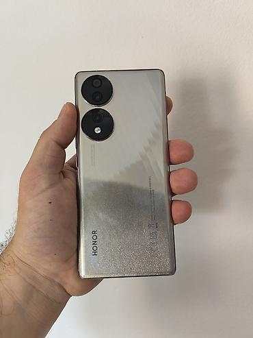 daljinski fox: Honor 70 dual sim sim free sa 8/1256 gb memorije. Dobro očuvan i — 6