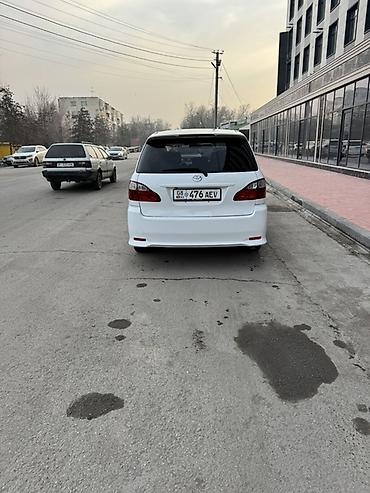 Toyota: Toyota Ipsum: 2004 г., 2.4 л, Автомат, Газ, Минивэн — 4