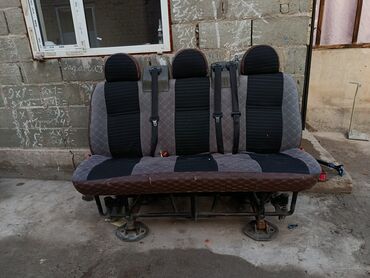 киа к7 рассрочка: Орундуктардын үчүнчү катары, Булгаары, Ford 2002 г., Колдонулган, Оригинал
