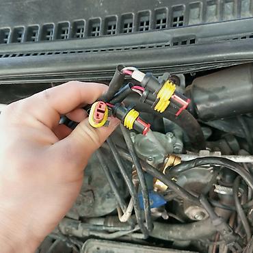 Другие детали для мотора: Автозапчасти от разборки двигателя (бензин, рядная «четвёрка») В — 15