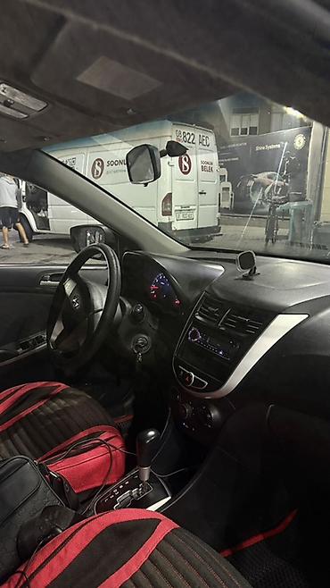 солярись: Hyundai Solaris: 2012 г., 1.6 л, Автомат, Бензин, Седан — 3