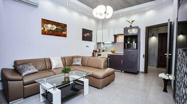 Посуточная аренда квартир: 2 комнаты, Кондиционер, Душевая кабина, Постельное белье — 12