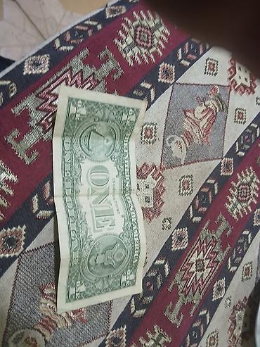 kagiz pullar: Məhsul: ABŞ 1 dollar banknotu Xüsusiyyətlər: - Nominal: One Dollar (1 — 2