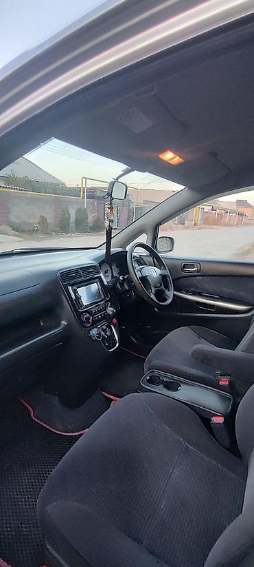 toyota stream: Honda Stream: 2003 г., 1.7 л, Автомат, Бензин, Универсал — 6