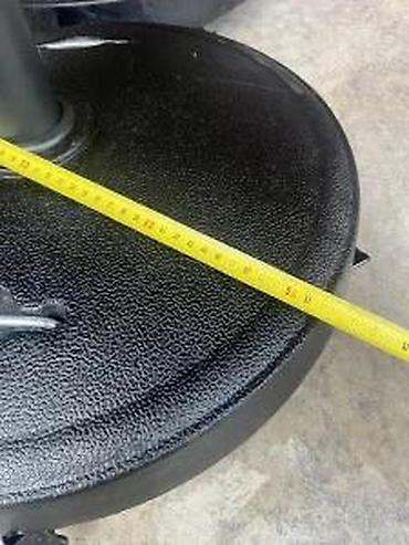 Suncobrani, tende i paviljoni: Postolje za baštenski suncobran sa točkićima – crno - Tip: baza za — 24