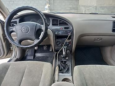 Hyundai: Hyundai Elantra: 2000 г., 2 л, Механика, Бензин, Седан — 8