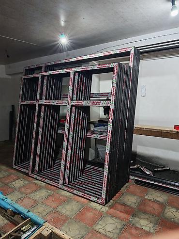 Duş kabinaları, arakəsmələr: Üstü qapalı kabina, Künc üçün — 24