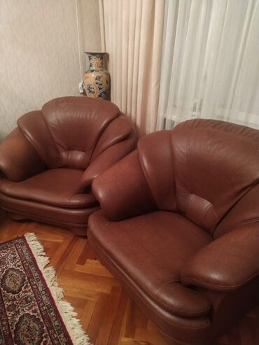 Mebel: İşlənmiş, Divan, 2 kreslo, Bazasız, Açılmayan