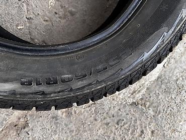 13 155 65: Продаю резину зима ездили пару месяцев 
235/60/18 — 2