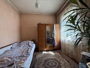 90000: Продаётся п/дома, р-н Пишпек, ул.Гагарина/Осмонова, 2к+кух+прих — 7