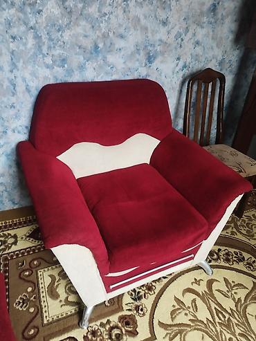 divan ofis: Vhatsappla elaqe saxlayın Qırmızı-bej yumşaq mebel dəsti - Tərkib: 1 — 2