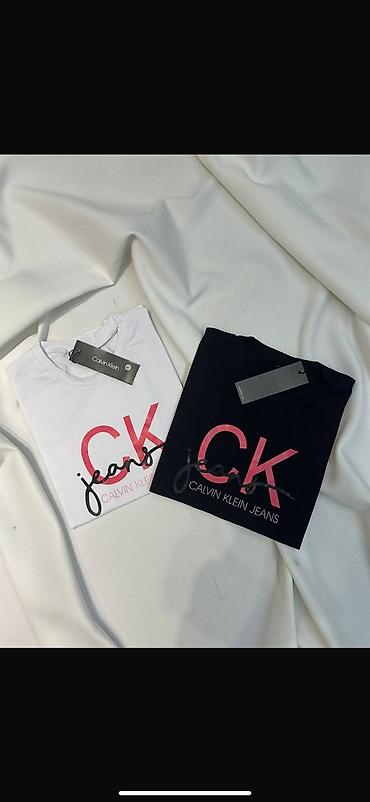 Majice kratkih rukava: Ženske majice S,M,L,XL,XXL veličine 1 komad 2300 din . 2 komada 3200 — 6