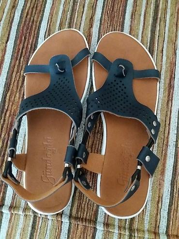 Basanoşka və səndəllər: Ölçü: 39, Yeni — 3