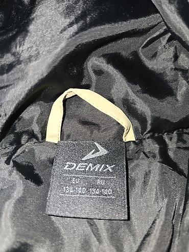 джинсы с подтяжками: Новы Пуховик Demix для мальчика и брюки с подтяжками комплект — 5