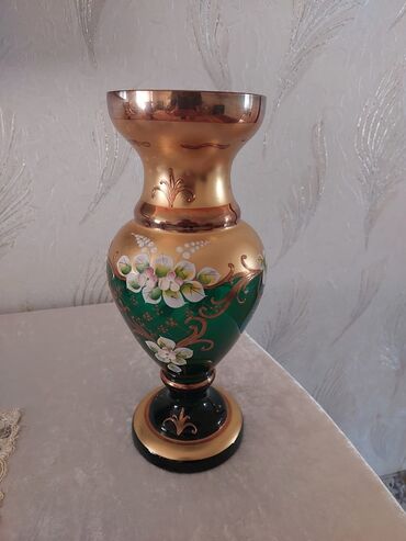 xari bulbul sekilleri yukle: Bir vaza, Bogem şüşəsi lalafo.az -da xari bulbul sekilleri yukle: Bir vaza, Bogem şüşəsi