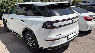 byd e1: Changan Qiyuan Q05: 2025 г., Гибрид — 2