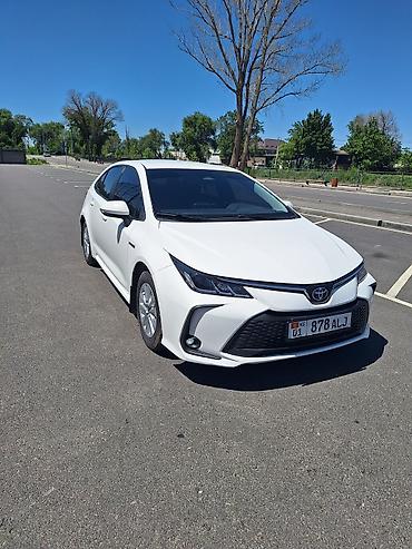 Продажа авто: Toyota Corolla: 2023 г., 1.8 л, Вариатор, Гибрид, Седан — 5