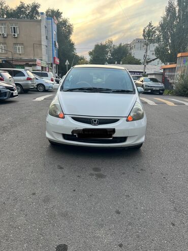 Honda: Honda Fit: 2004 г., 1.3 л, Автомат, Бензин, Хэтчбэк