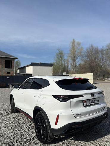 японская автохимия: Changan Uni-T: 2025 г., 1.5 л, Робот, Бензин, Кроссовер — 2