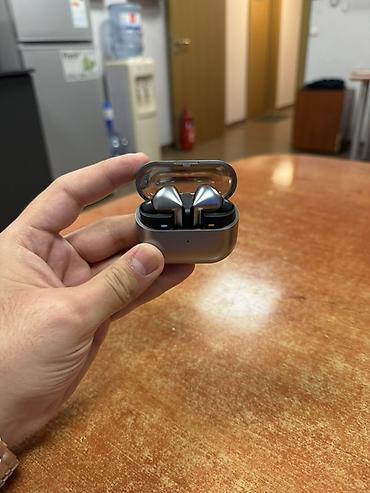 galaxy buds 4 pro: Samsung Galaxy Buds3 Pro – simsiz qulaqlıq Xüsusiyyətlər: - Aktiv — 10