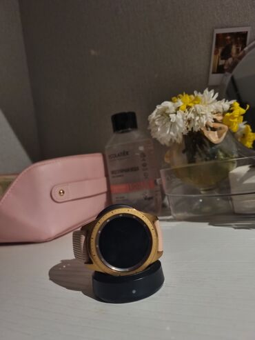 планшет samsung tab s6: Samsung Galaxy Watch 42 mm Rose gold Состояние:Идеальное