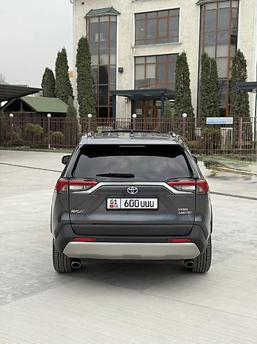 Toyota: Toyota RAV4: 2020 г., 2.5 л, Автомат, Гибрид, Внедорожник — 4