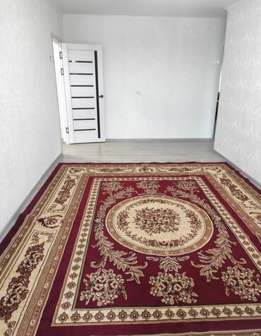 где купить папоротник в Кыргызстан | ДРУГИЕ КОМНАТНЫЕ РАСТЕНИЯ: Индивидуалка, 3 комнаты, 60 м², Бронированные двери, Видеонаблюдение