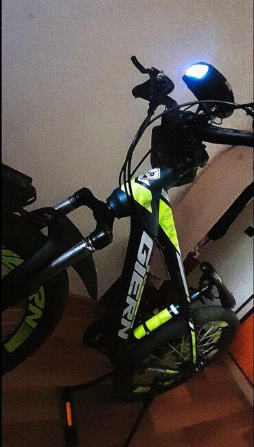 velosipedi 24: İşlənmiş BMX velosipedi 24", sürətlərin sayı: 32, Ödənişli çatdırılma
