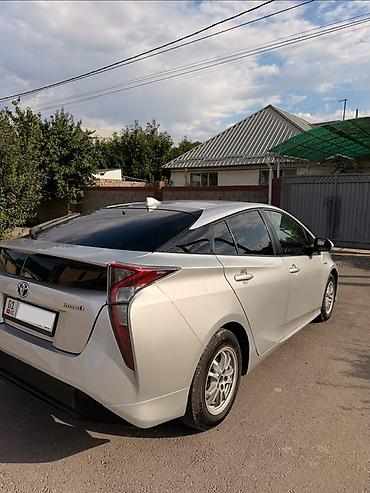 приус 2018: Toyota Prius: 2016 г., 1.8 л, Автомат, Гибрид, Хэтчбэк — 1