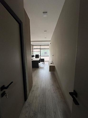 Коммерческая недвижимость: İcarəyə verilir 3 otaqlı ofis 90 m², Gənclik m. Daha 7 şəklə bax — 1