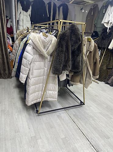 Кронштейны, стойки: Кронштейны, вешалки, ресепшн 10000сом полное оборудование бутика — 9