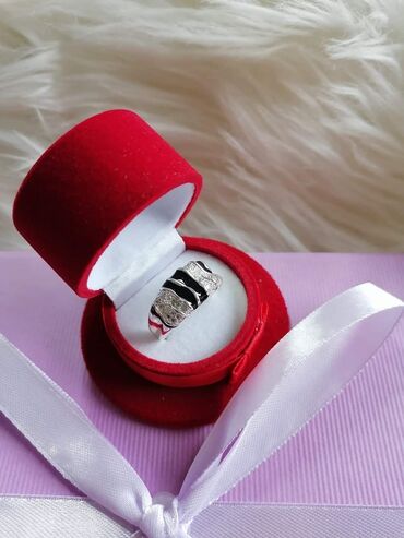 Prstenje: Cena 1200din — 22