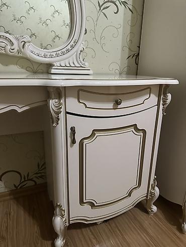 Туалетные столики: Туалетный столик, С зеркалом, цвет - Бежевый, МДФ — 3