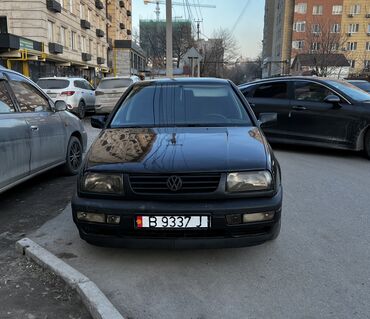 Volkswagen: Volkswagen Vento: 1993 г., 2 л, Механика, Бензин, Седан — 2
