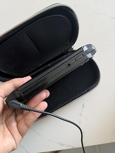 Видео оюндар жана приставкалар: Портативная игровая консоль Sony PSP Е1000 с чехлом и кабелем - — 2