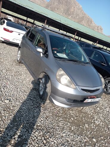 Honda: Honda Fit: 2003 г., 1.5 л, Автомат, Бензин, Хэтчбэк