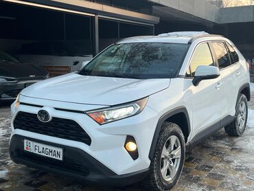 Toyota: Toyota RAV4: 2019 г., 2.5 л, Автомат, Бензин