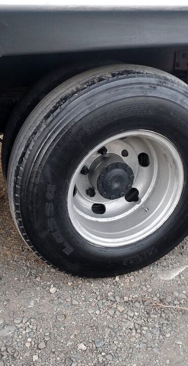 Yük maşınları: Soyuduculu yük maşını – 2005 il. Xüsusiyyətlər: - Furqon tipli yük — 2