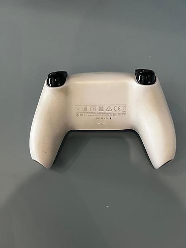 PS5 (Sony PlayStation 5): Игровая консоль Sony PlayStation 5 в белом корпусе с черными — 9