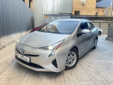 Toyota: Toyota Prius: 2016 г., 1.8 л, Автомат, Гибрид, Хэтчбэк